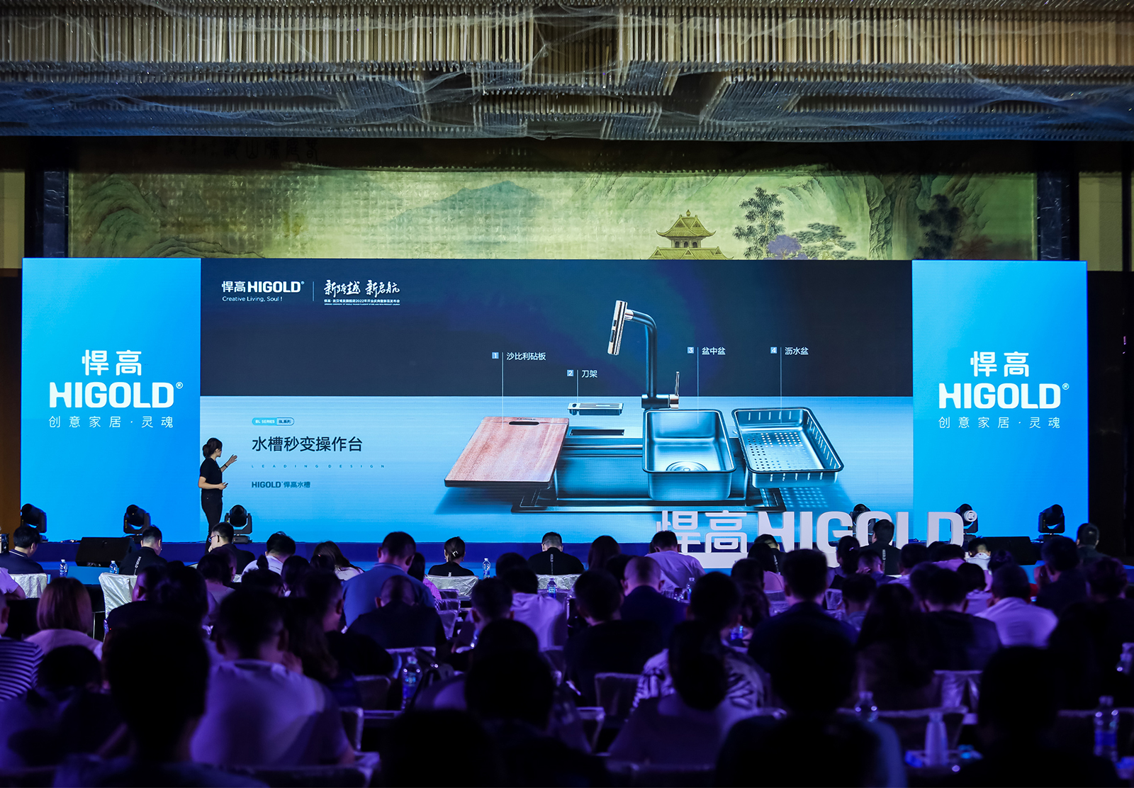 qm球盟会·(中国)球盟会·武汉旗舰店逆势扩店，近千客户捧场新品发布会