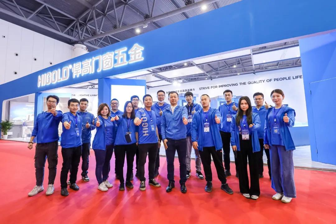 qm球盟会·(中国)球盟会门窗五金登陆成都建博会，原创设计引爆西部第一展